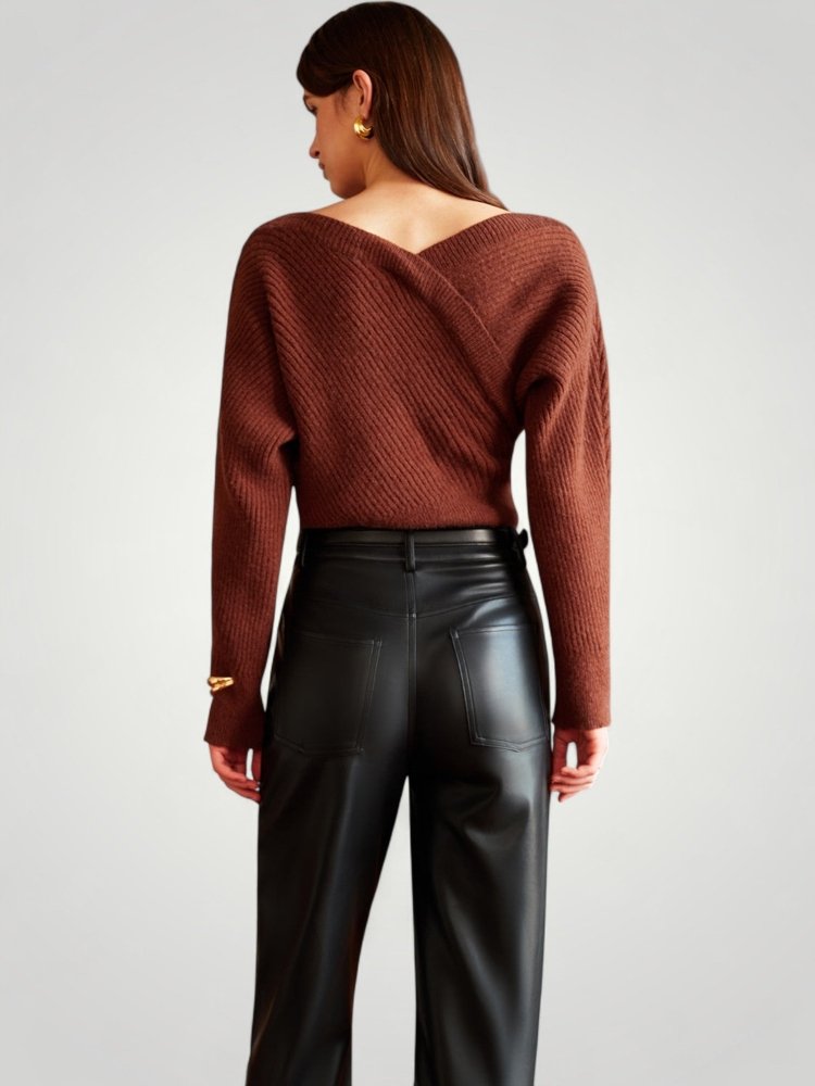 Langer Pullover mit Asymmetrischem Design - Aurivio Mode