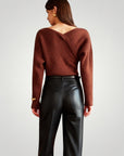 Langer Pullover mit Asymmetrischem Design - Aurivio Mode