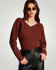 Langer Pullover mit Asymmetrischem Design - Aurivio Mode