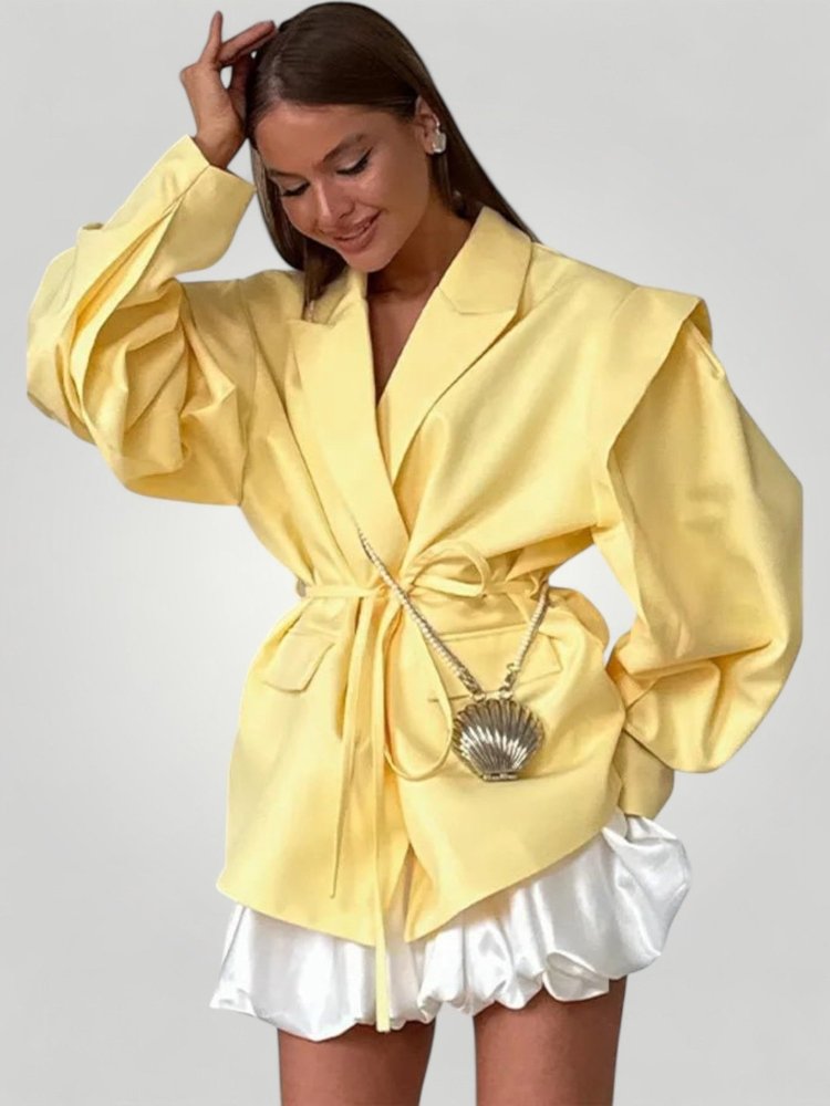 Eleganter Blazer mit Taillengürtel für stilvolle Auftritte - Aurivio Mode