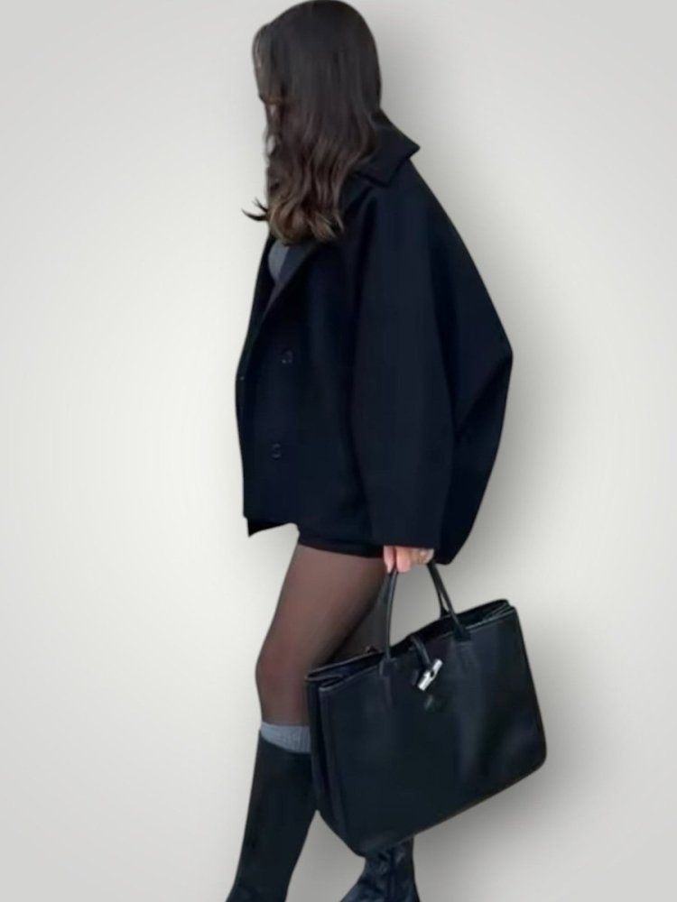 Eleganter Wollmantel für Damen mit schmeichelndem Schnitt - Aurivio Mode