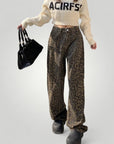 Hohe Taille Flared Jeans mit Leopardendruck - Aurivio Mode