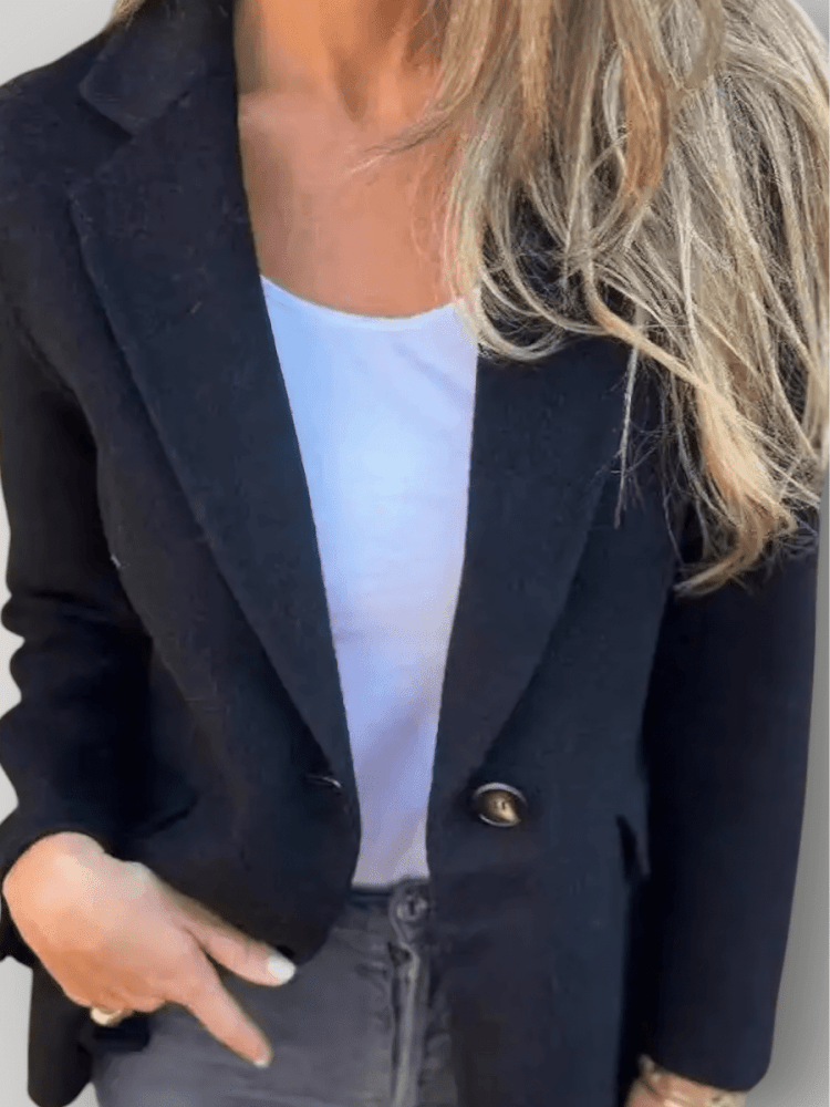Kurze Wolljacke für Damen – Eleganz und Wärme - Aurivio Mode
